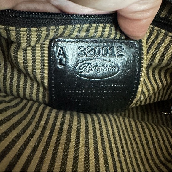 Vintage Brighton Pebble Grain Leather Black w/Brown Alligator Embossed Purse - Picture 14 of 16